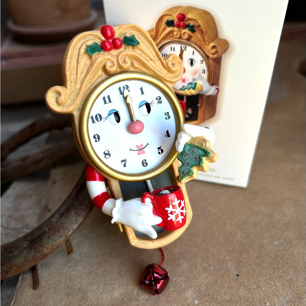 Hallmark Cookie Clockington Keepsake Ornament Wall Clock New in Box